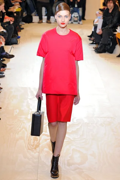 Look 32